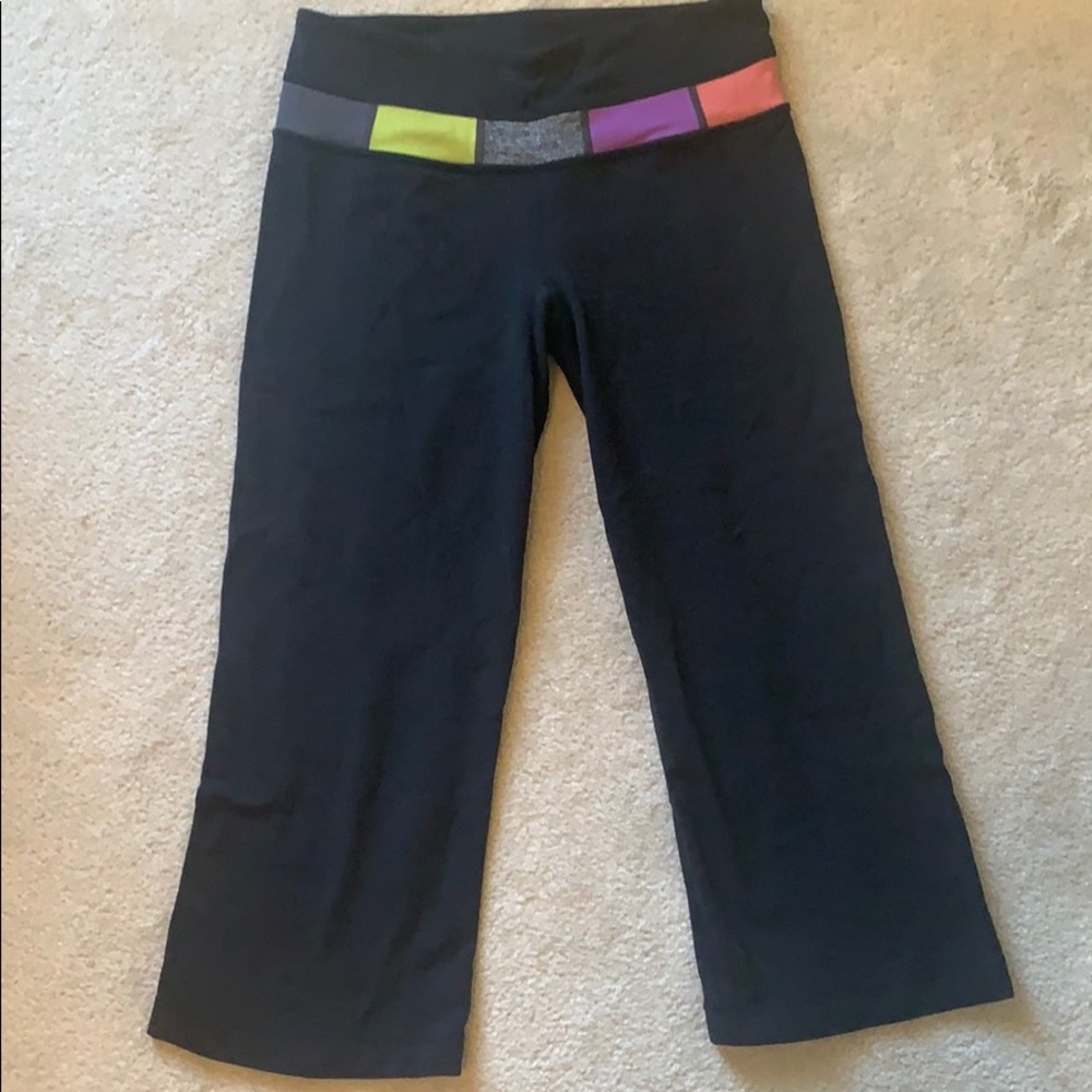 Black Lululemon Reversible Capris